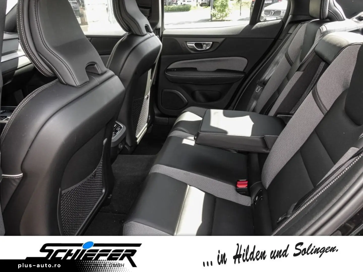 VOLVO S60 B5 B AWD Ultimate Dark