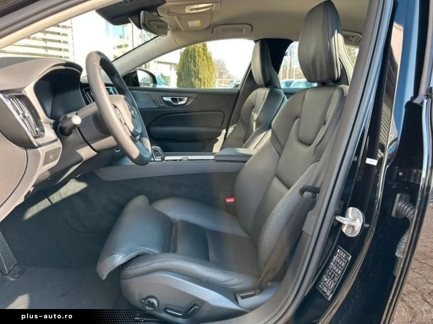 VOLVO S60 Lim. B4 Plus Dark ACC 19 Frontscheibenhzg