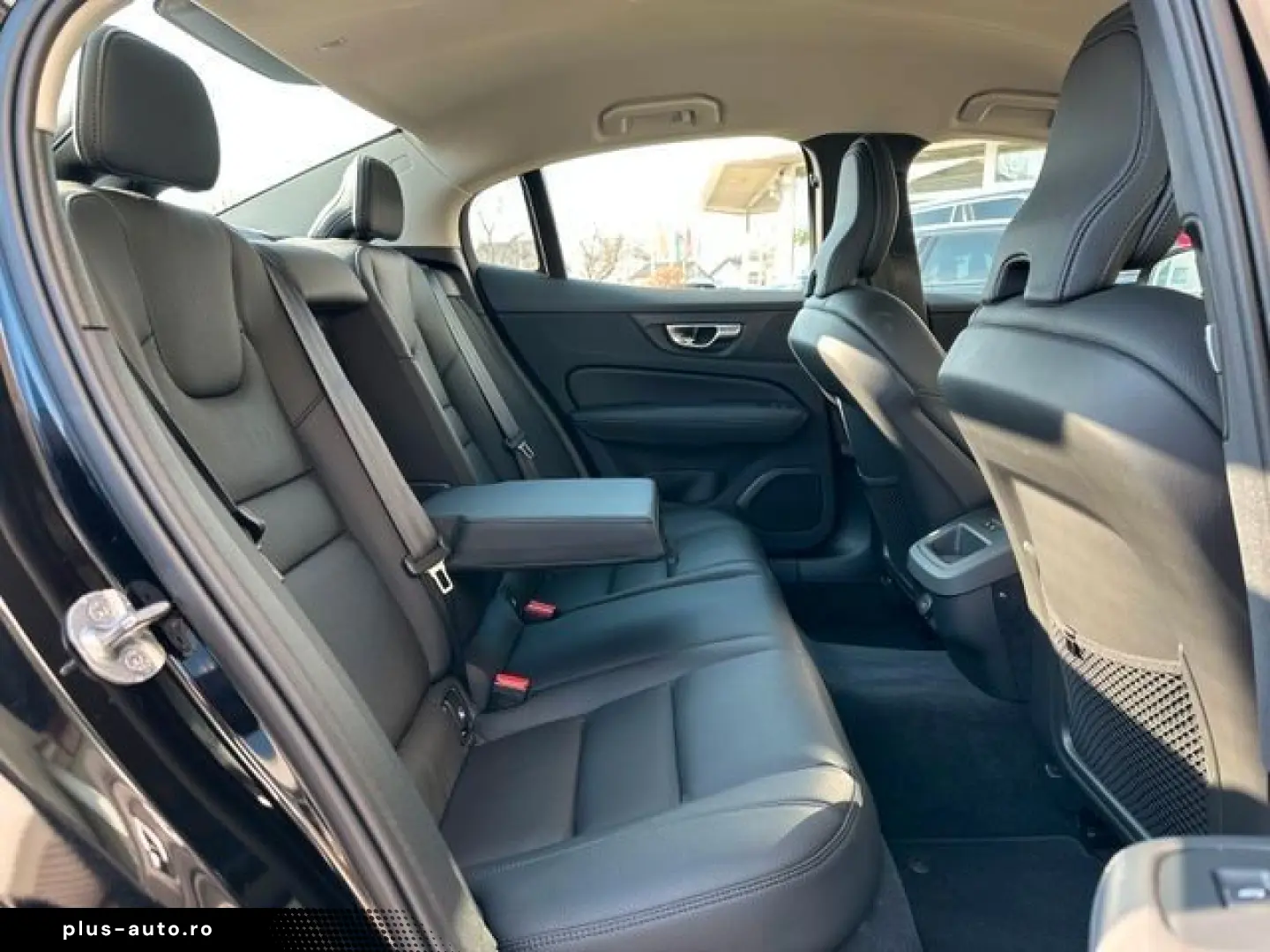 VOLVO S60 Lim. B4 Plus Dark ACC 19 Frontscheibenhzg