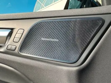 VOLVO S60 Lim. B4 Plus Dark ACC 19 Frontscheibenhzg