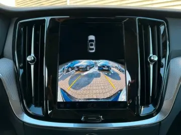 VOLVO S60 Lim. B4 Plus Dark ACC 19 Frontscheibenhzg