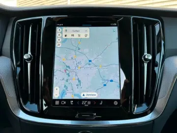 VOLVO S60 Lim. B4 Plus Dark ACC 19 Frontscheibenhzg