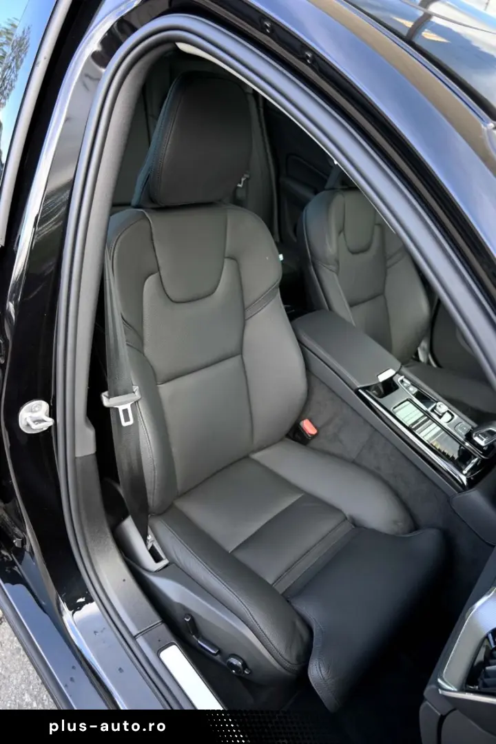 VOLVO AWD T8 H&K HUD PANO 360c Ultimate Dark