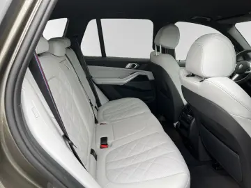BMW X5 xDrive30d M Sport Pro AHK Standhzg. 22 LM H K