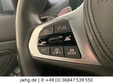 BMW 320 d xDrive M Sport 360 DrivingProf 19  HeadUp