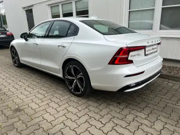 VOLVO S60 B5 AWD Geartronic Ultimate Dark -38%