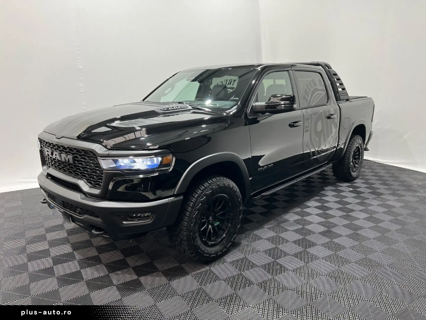 DODGE RAM 1500 Rebel Night Premium 3.0L MY25 RTR Umbau