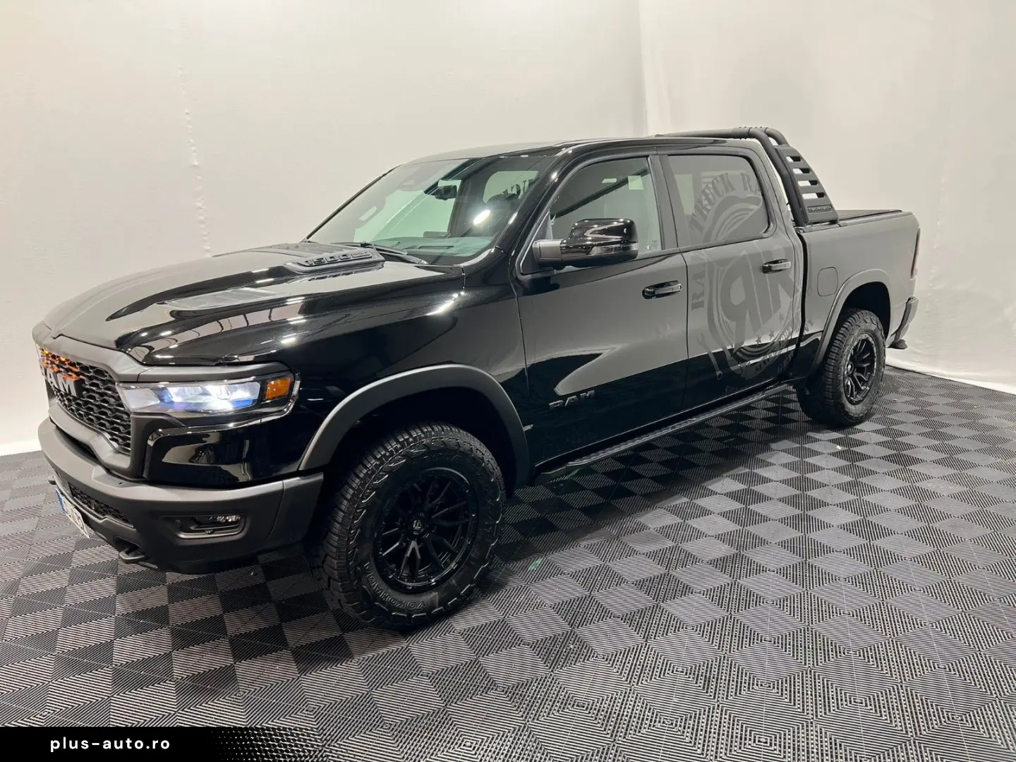 DODGE RAM 1500 Rebel Night Premium 3.0L MY25 RTR Umbau