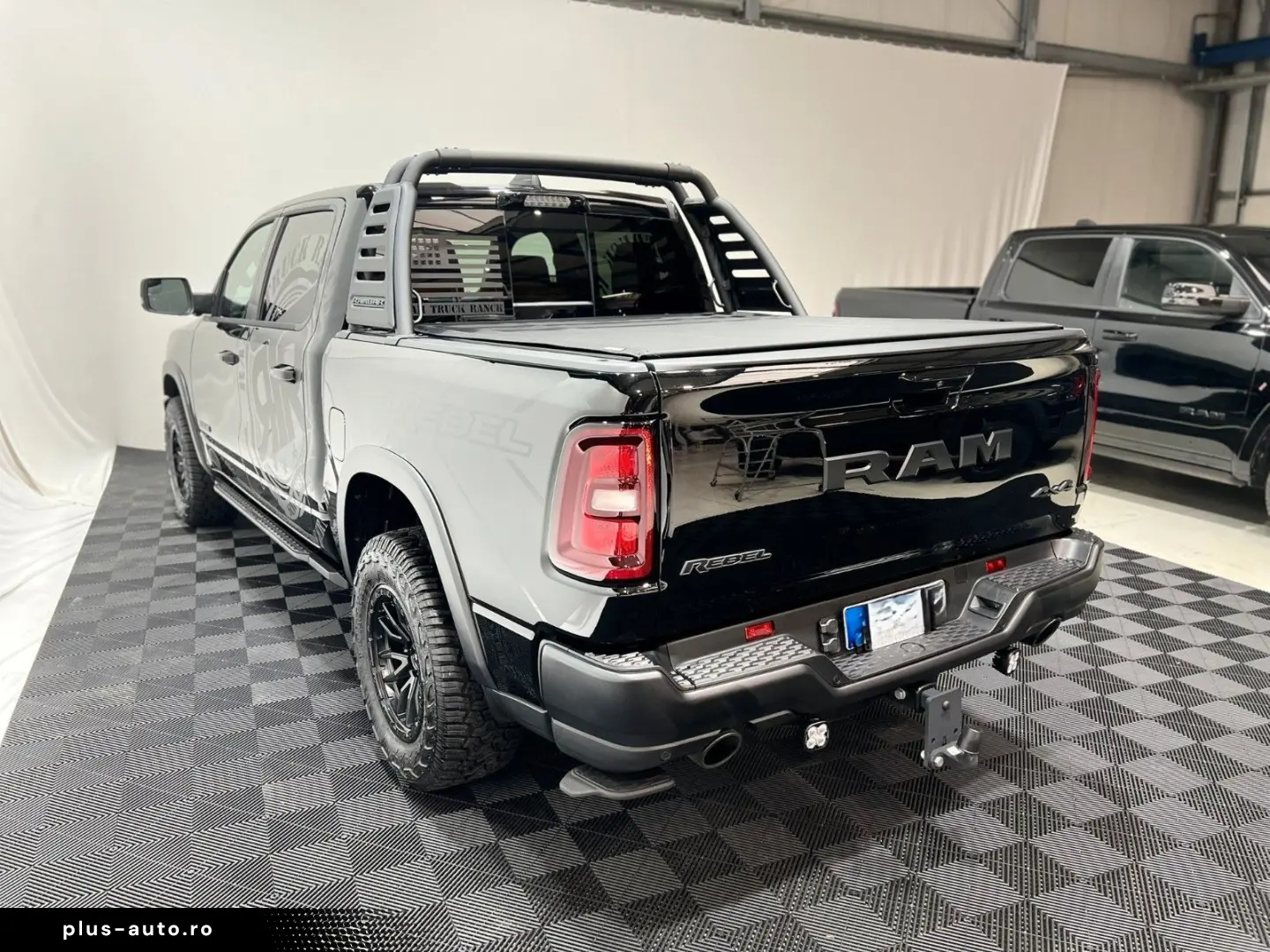DODGE RAM 1500 Rebel Night Premium 3.0L MY25 RTR Umbau