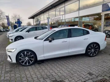 VOLVO S60 B5 Ultimate Dark AWD  Standheizung