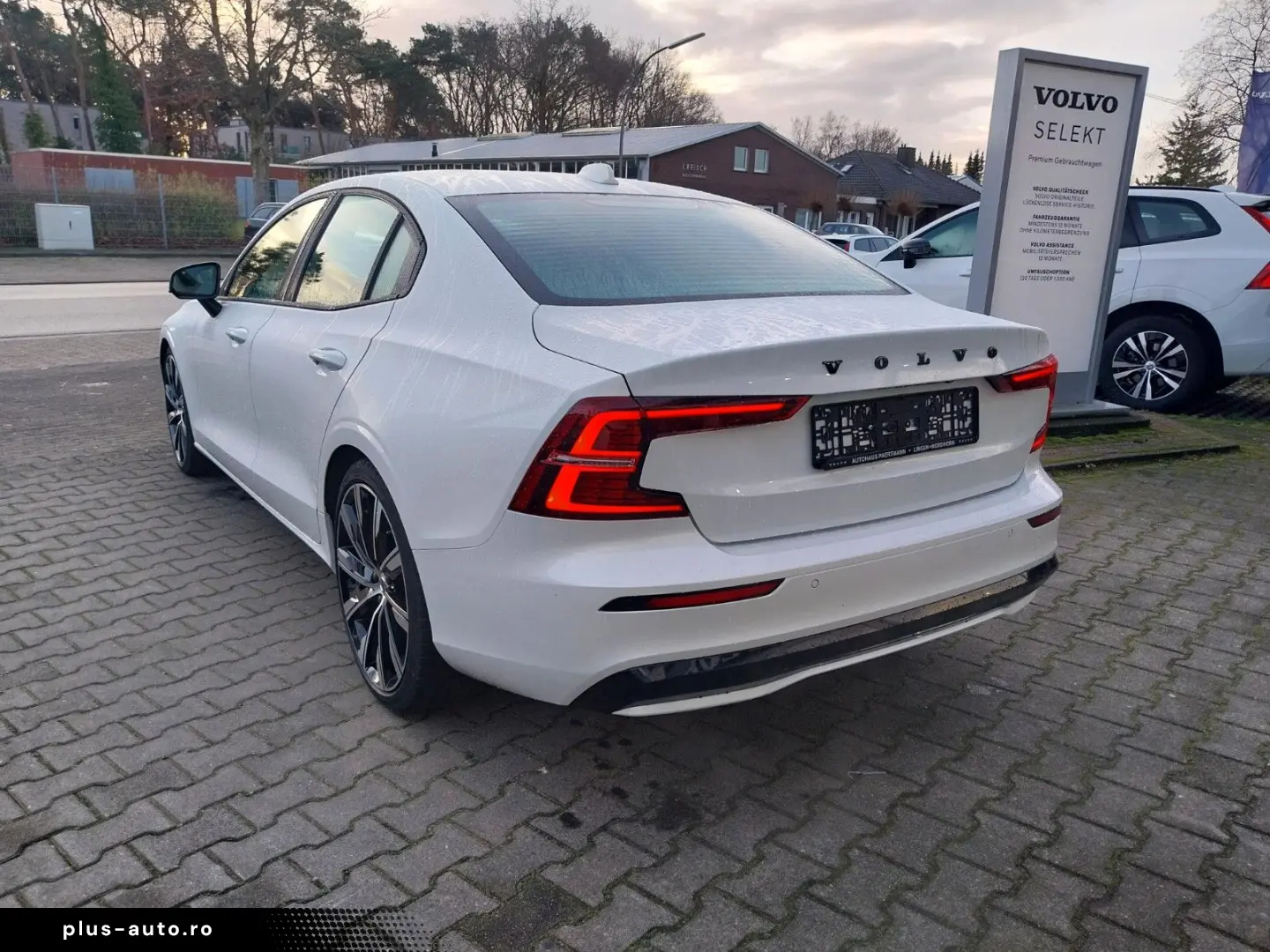 VOLVO S60 B5 Ultimate Dark AWD  Standheizung