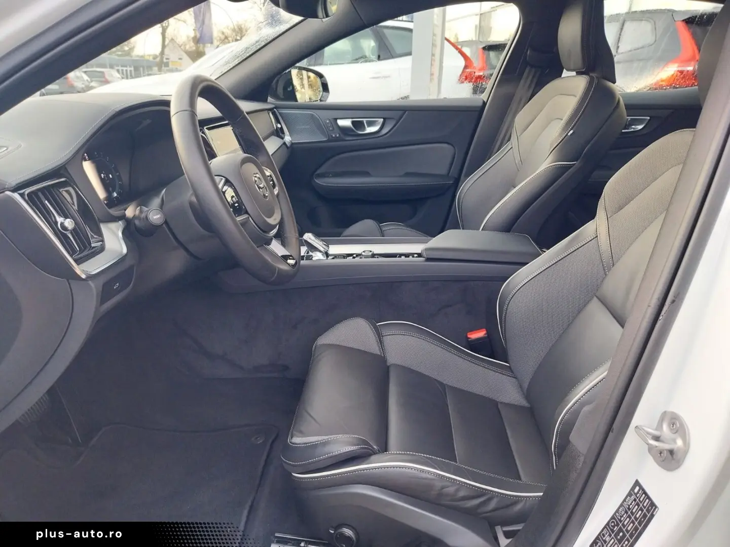 VOLVO S60 B5 Ultimate Dark AWD  Standheizung