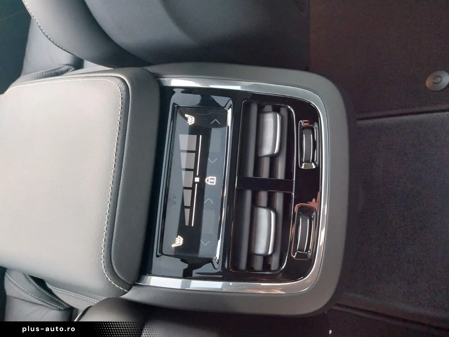 VOLVO S60 B5 Ultimate Dark AWD  Standheizung