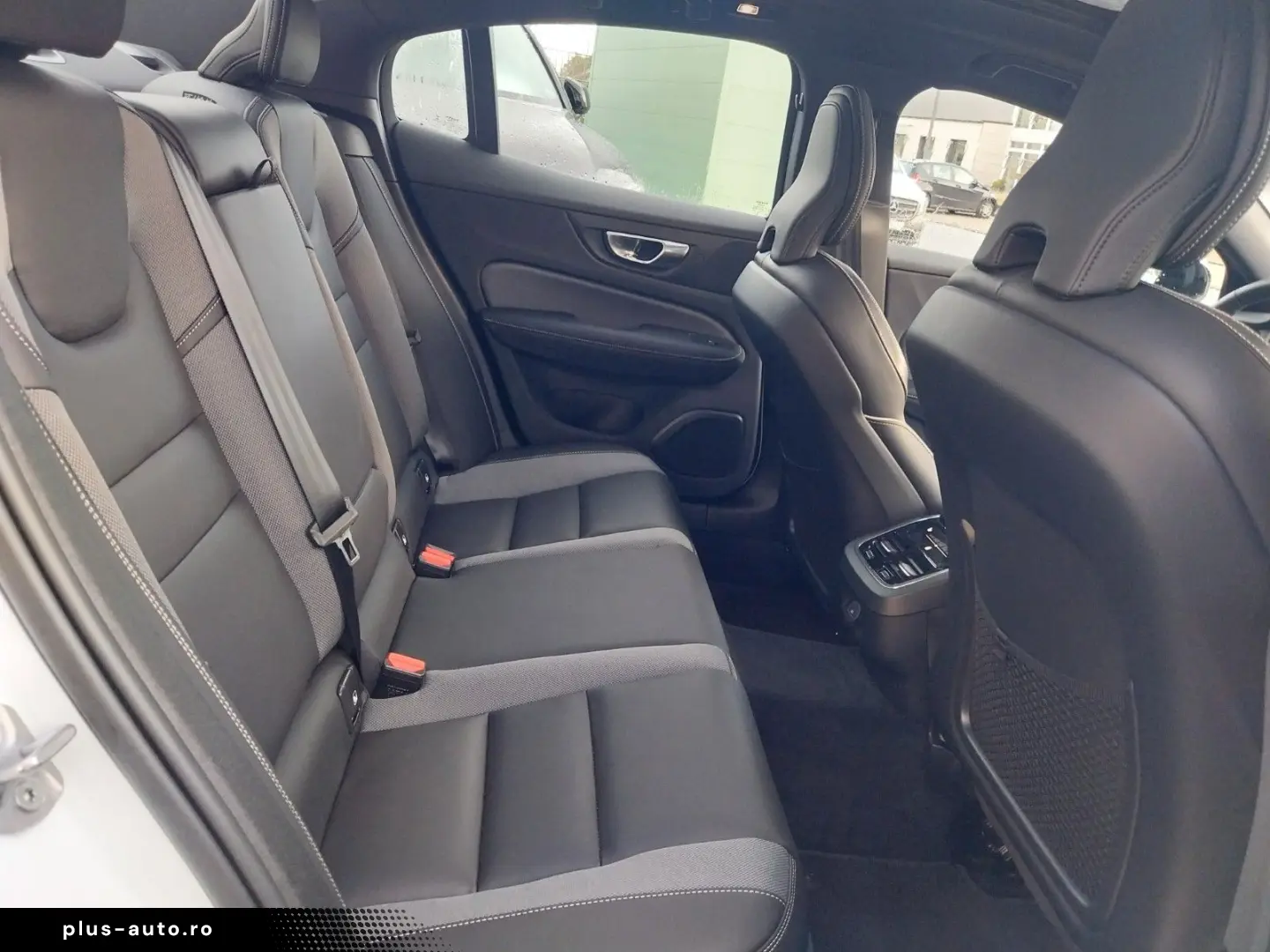 VOLVO S60 B5 Ultimate Dark AWD  Standheizung