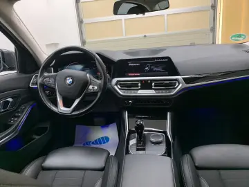 BMW 320 d xDrive Aut.Sport Line Navi Live Cockp.HIFI
