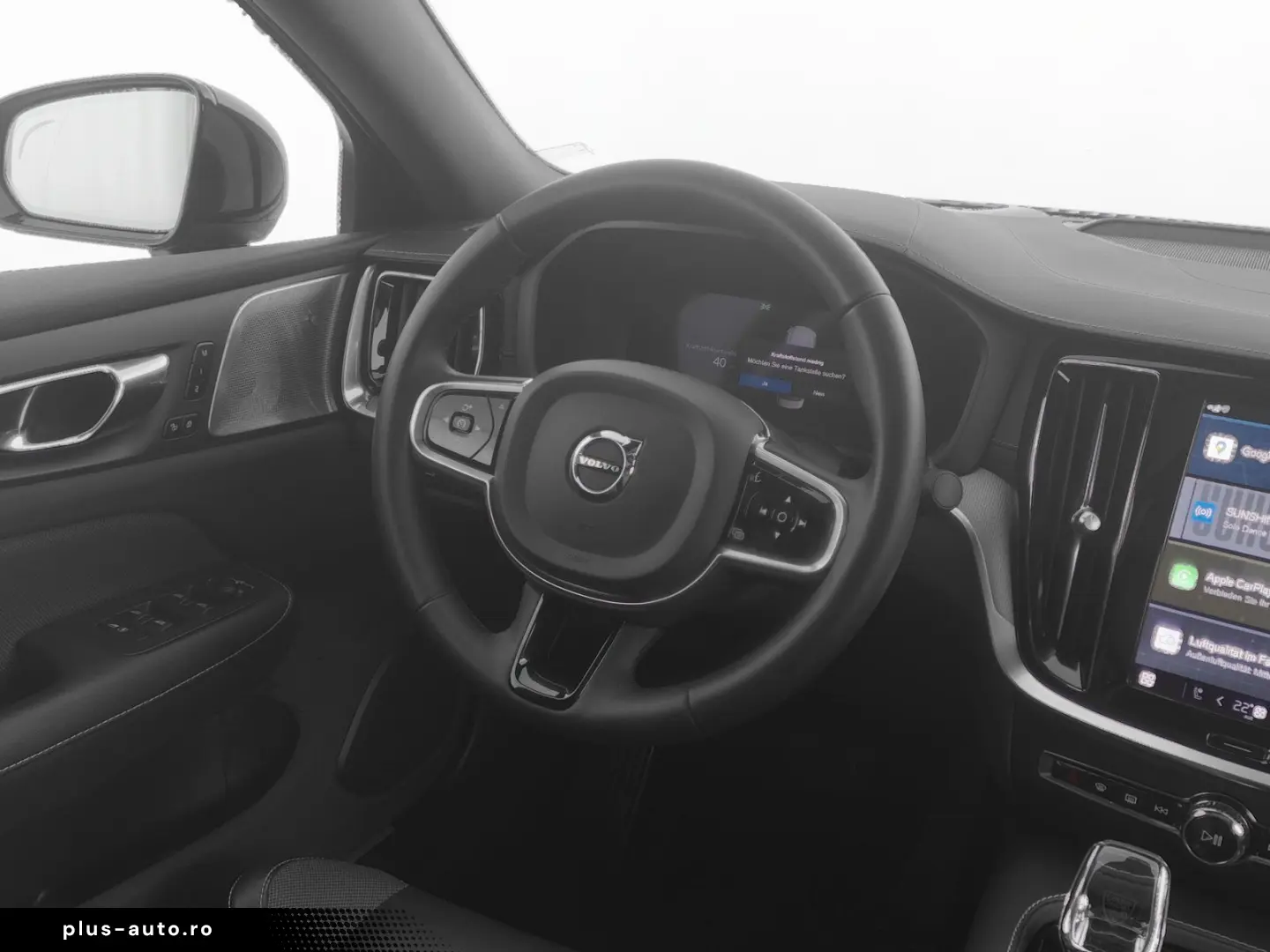 VOLVO S60 T8 Recharge Ultimate Dark 19  B&W AHK 360