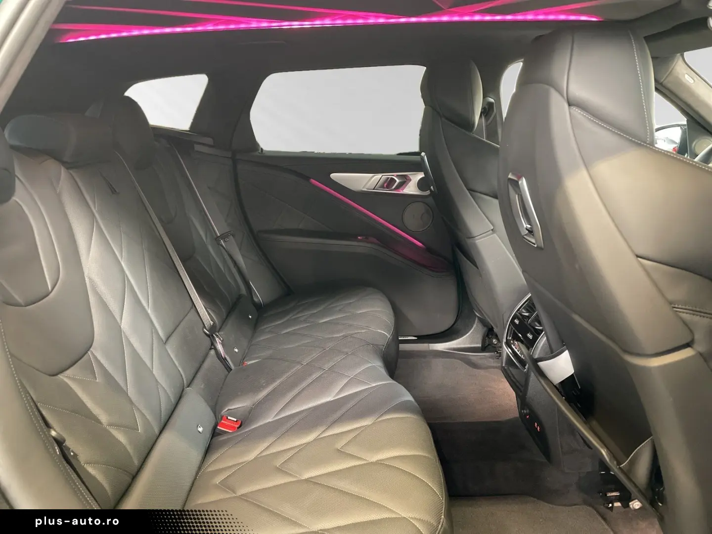 BMW XM 50e AHK Harman Kardon Massage 22 LM