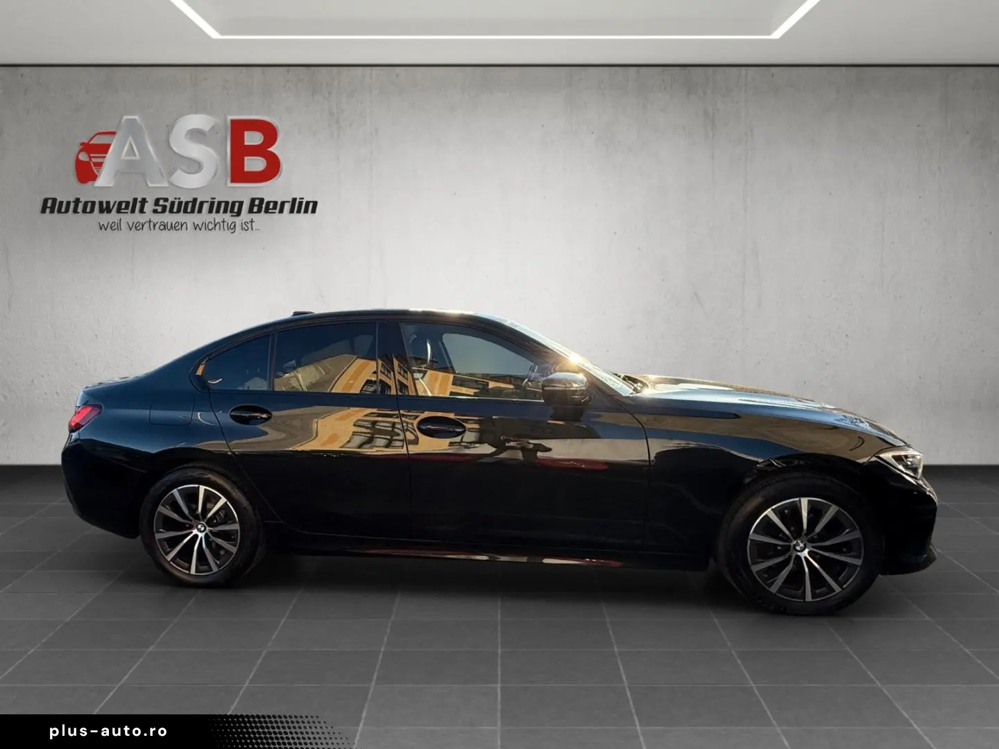 BMW 320 d xDrive Sport Line Head-UP LiveCockpit Auto