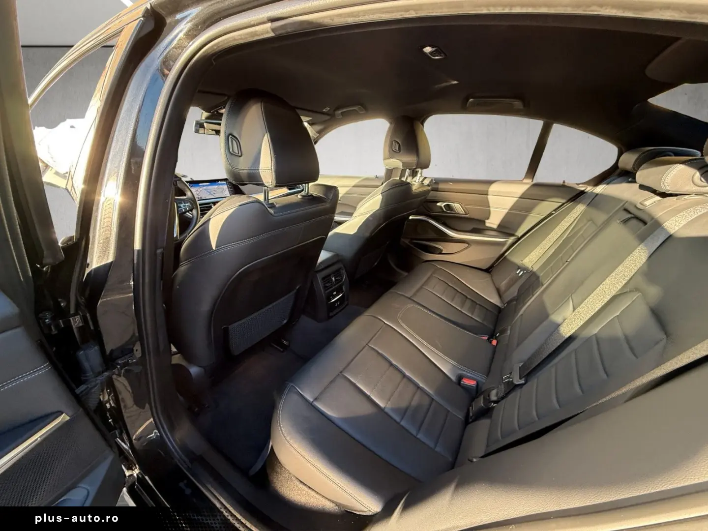 BMW 320 d xDrive Sport Line Head-UP LiveCockpit Auto