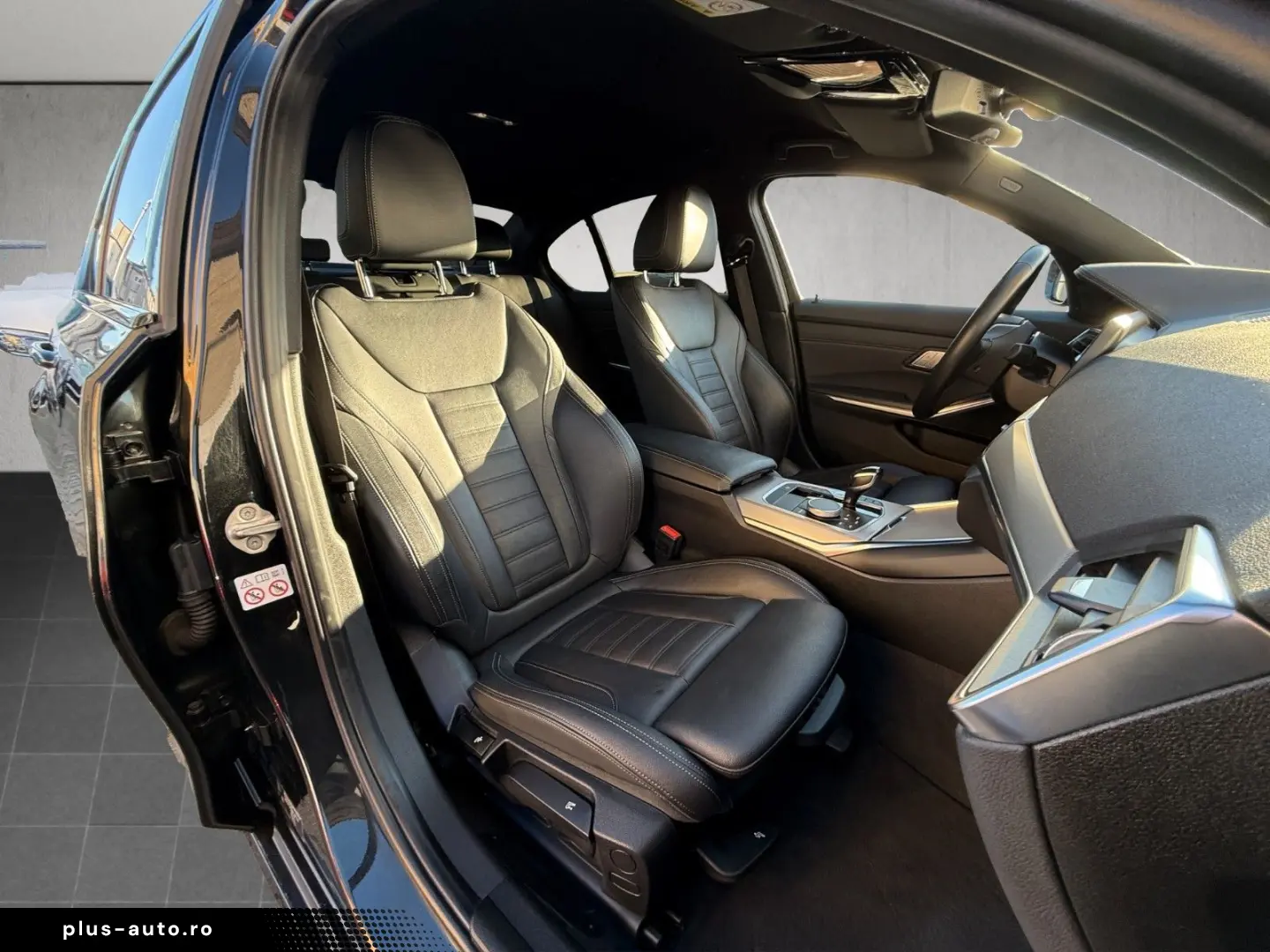 BMW 320 d xDrive Sport Line Head-UP LiveCockpit Auto