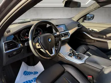 BMW 320 d xDrive Sport Line Head-UP LiveCockpit Auto