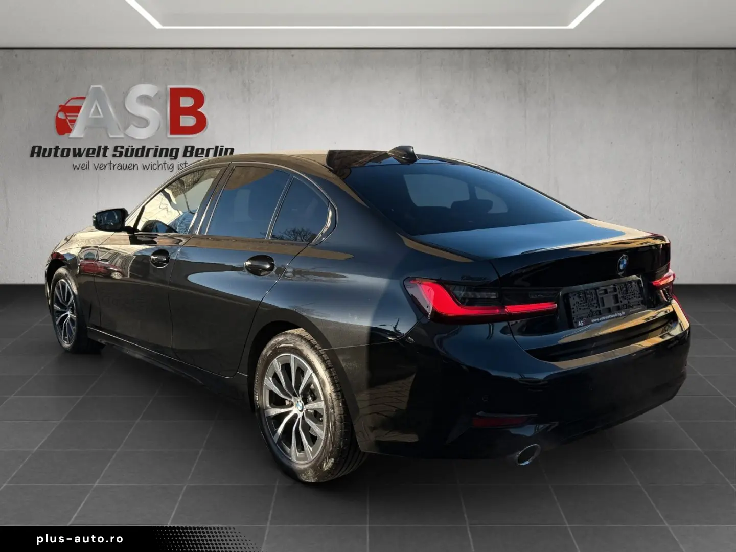 BMW 320 d xDrive Sport Line Head-UP LiveCockpit Auto