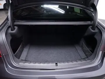 BMW 320d Limousine Sport Line Kamera ACC AUT LED Nav