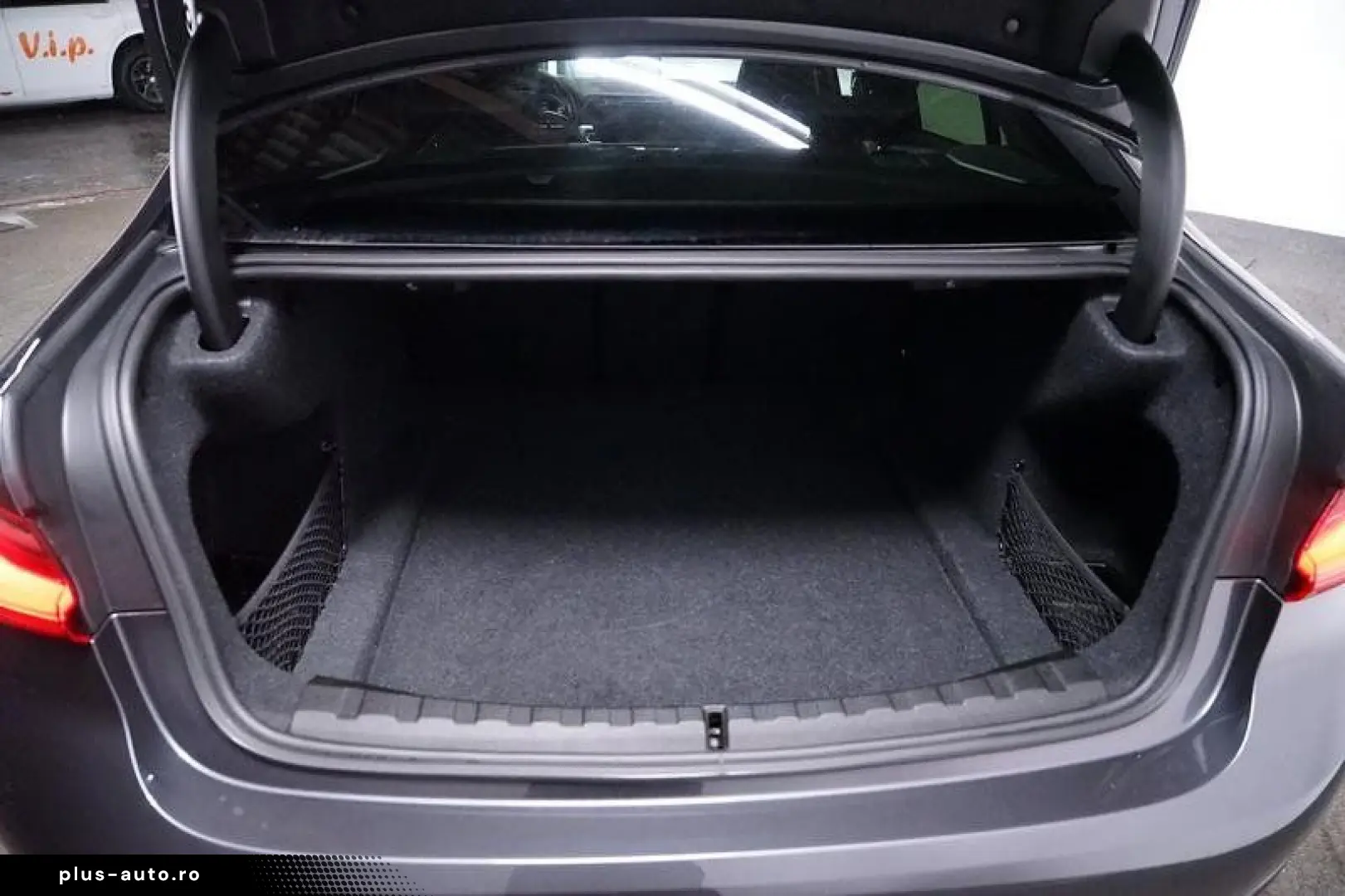 BMW 320d Limousine Sport Line Kamera ACC AUT LED Nav