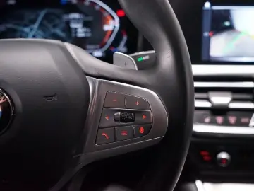 BMW 320d Limousine Sport Line Kamera ACC AUT LED Nav