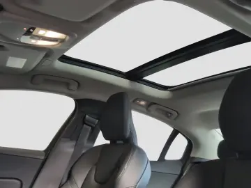 VOLVO S60 B5 AWD Ultimate Dark Head-Up Standhzg 360 K