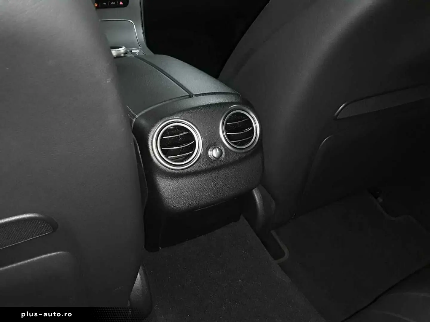 MERCEDES-BENZ C 220d 4Matic- AVA Excl BusiPL SD KomfP