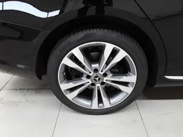 MERCEDES-BENZ C 220d 4Matic- AVA Excl BusiPL SD KomfP