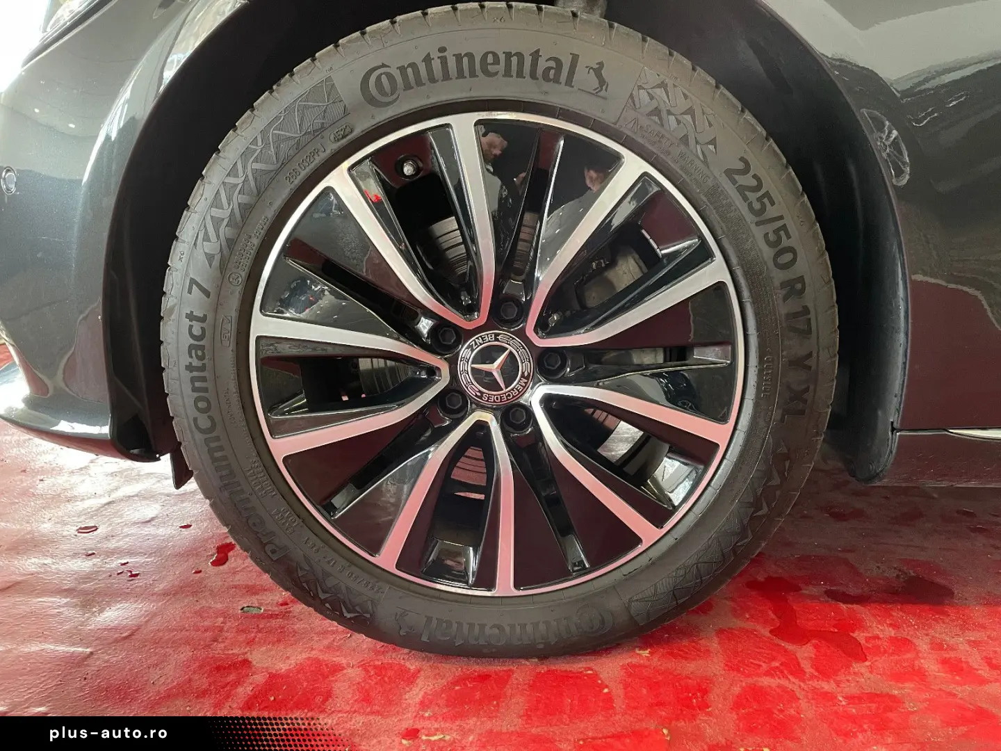 MERCEDES-BENZ C 220 d