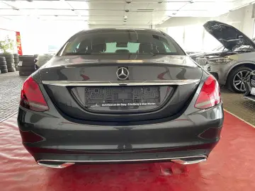 MERCEDES-BENZ C 220 d