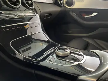 MERCEDES-BENZ C 220 d