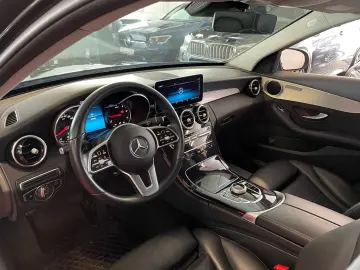 MERCEDES-BENZ C 220 d