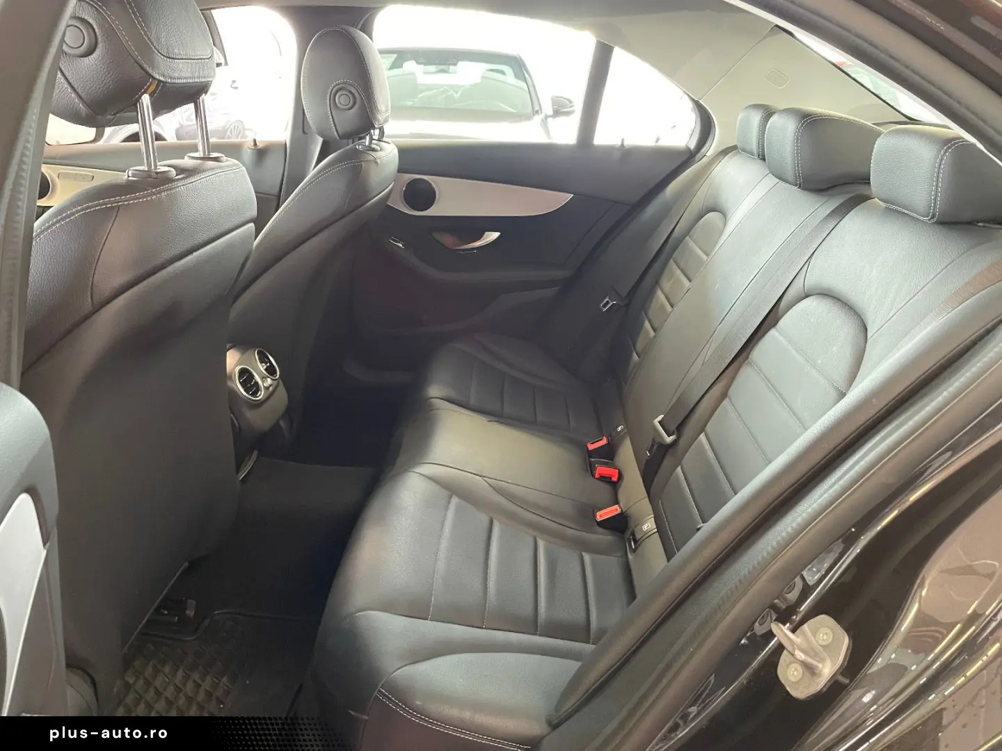 MERCEDES-BENZ C 220 d