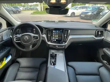 VOLVO S60 B5 AWD Ultimate Dark Auto