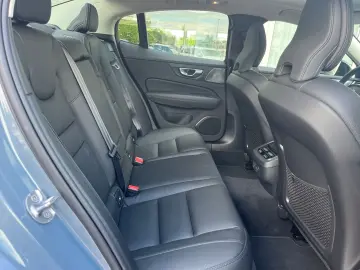 VOLVO S60 B5 AWD Ultimate Dark Auto