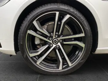 VOLVO S90 T8 Twin Engine SHZ MMY StHzg DAB  RFK