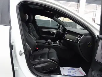 VOLVO S90 T8 AWD Ultimate Dark HUD B&W FOUR-C 360