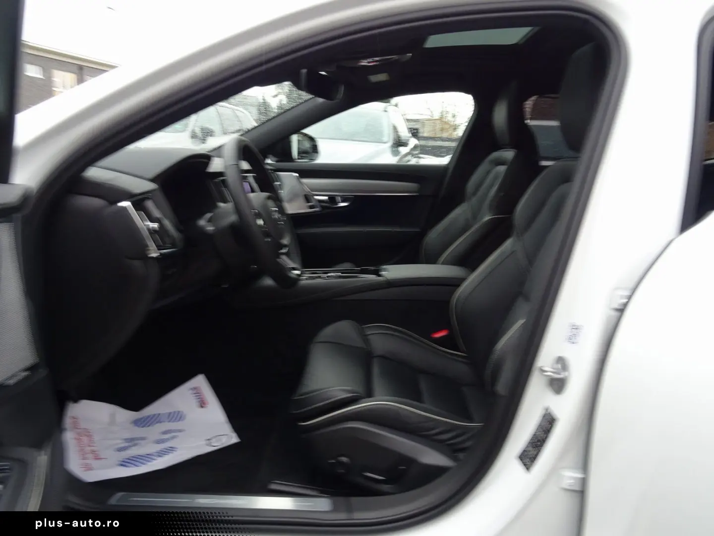 VOLVO S90 T8 AWD Ultimate Dark HUD B&W FOUR-C 360