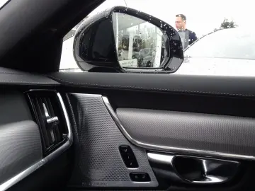 VOLVO S90 T8 AWD Ultimate Dark HUD B&W FOUR-C 360