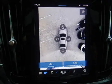 VOLVO S90 T8 AWD Ultimate Dark HUD B&W FOUR-C 360