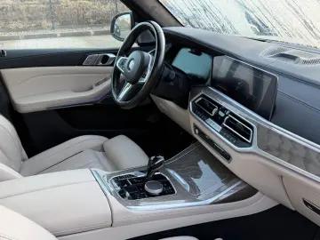 BMW X7 M50 i Sky Lounge  Bowers & Wilkins Voll