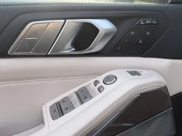 BMW X7 M50 i Sky Lounge  Bowers & Wilkins Voll