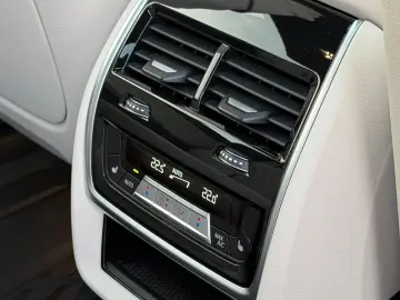 BMW X7 M50 i Sky Lounge  Bowers & Wilkins Voll