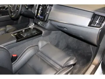 VOLVO S90 T8 Recharge Ultimate Dark AWD 360 Kamera Aku