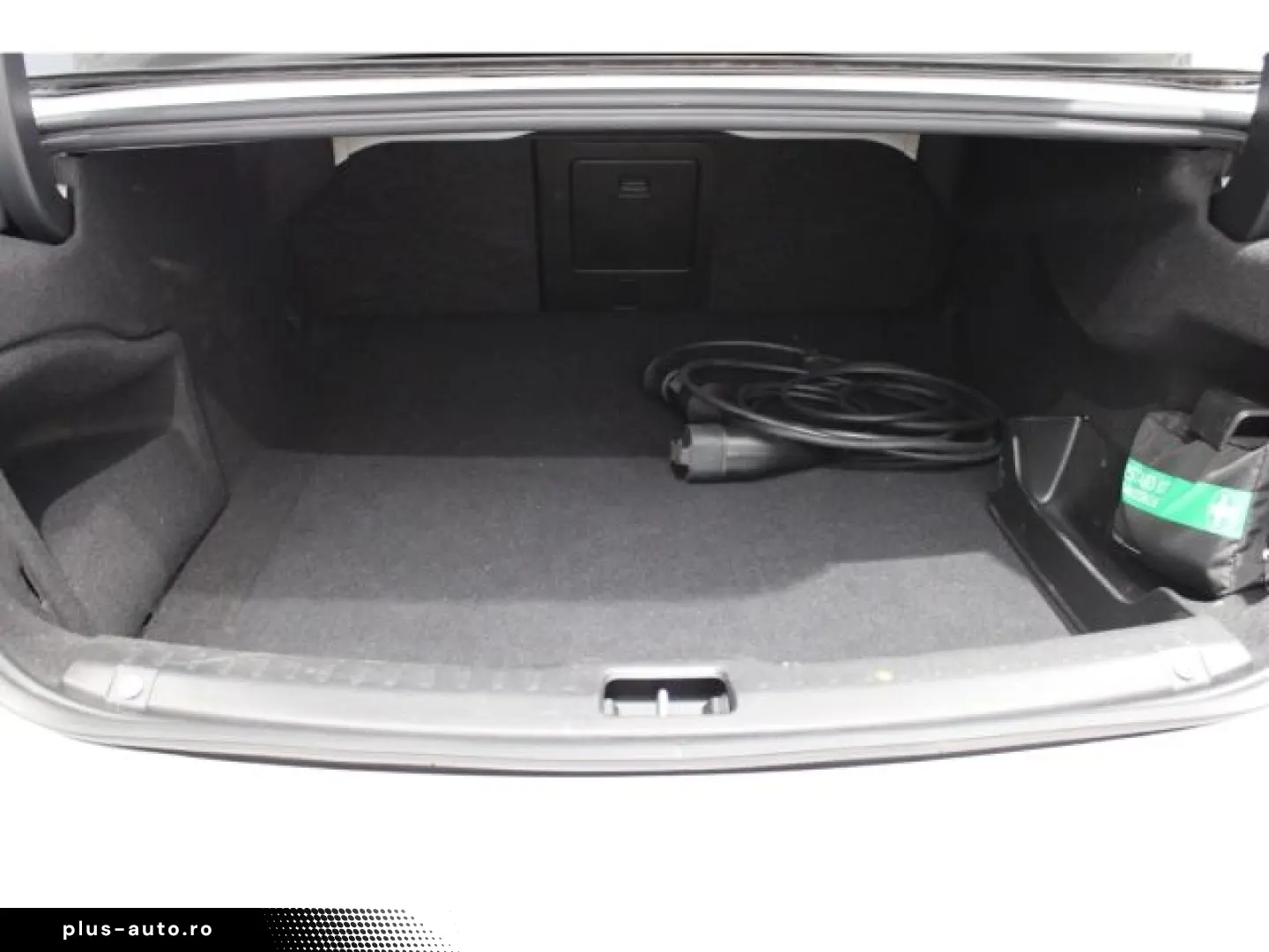 VOLVO S90 T8 Recharge Ultimate Dark AWD 360 Kamera Aku