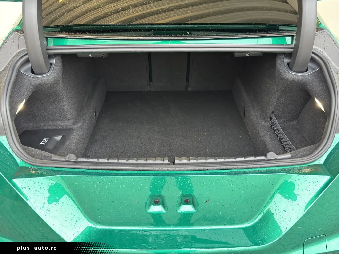 BMW M8 Gran Coupé xDrive Competition LiveCock.Laserl